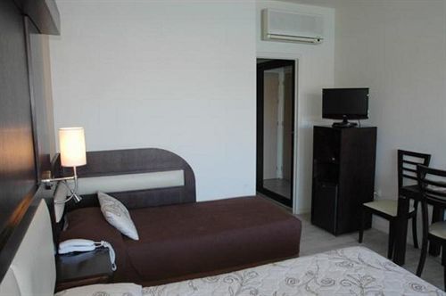 Golf Hotel
